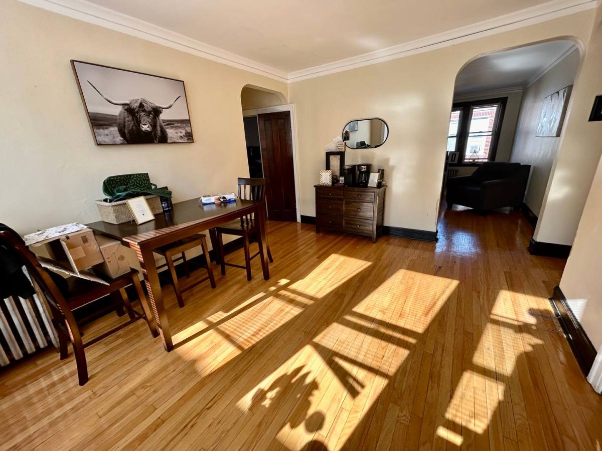 Apartment for rent at 4844-4850 W Henderson, Chicago, IL 60641