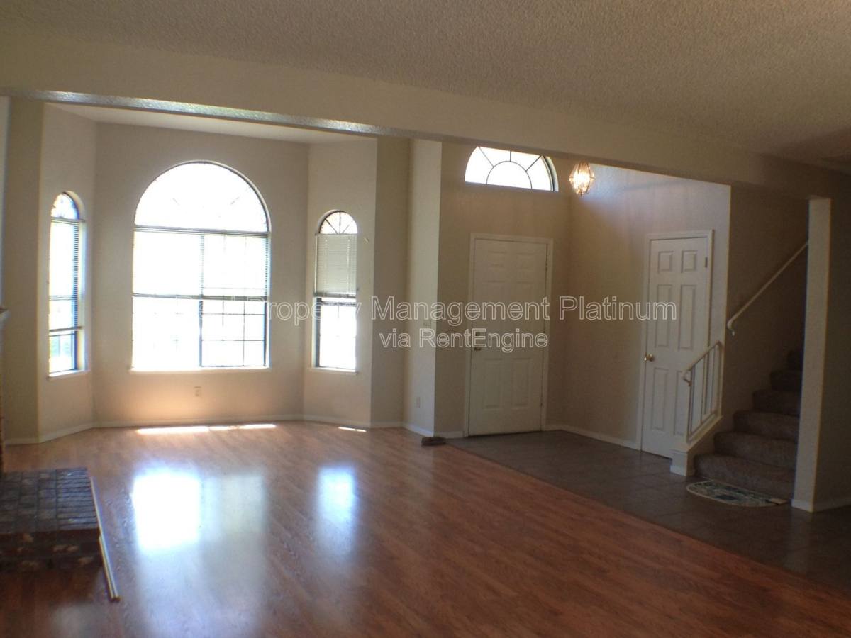 House for rent at 675 N Claremont Ave, Clovis, CA 93611