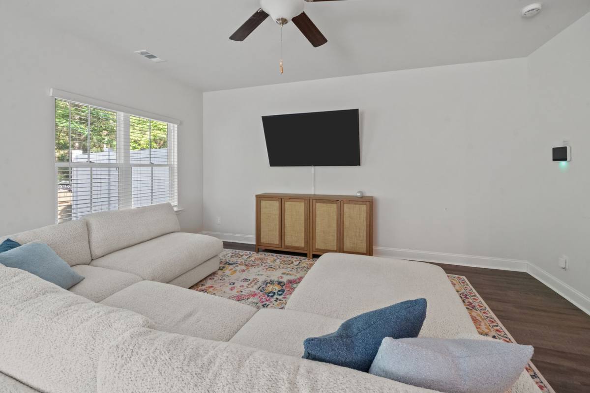 Townhouse for rent at 504 Governor Treutlen Circle, Pooler, GA 31322