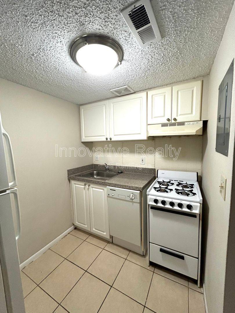 Condo for rent at 120 Blue Pointe Way #130, Altamonte Springs, FL 32701