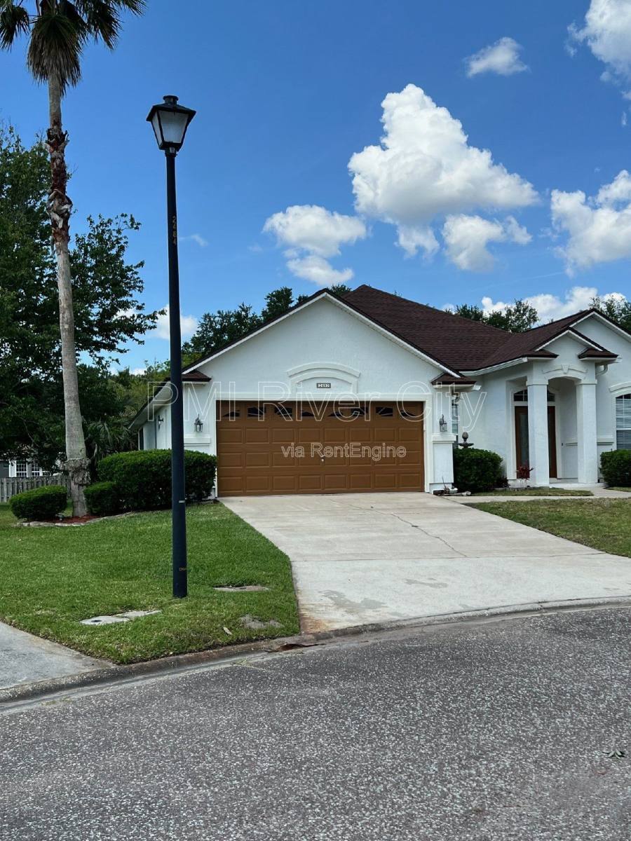 House for rent at 2480 Ridge Will Dr, Jacksonville, FL 32246
