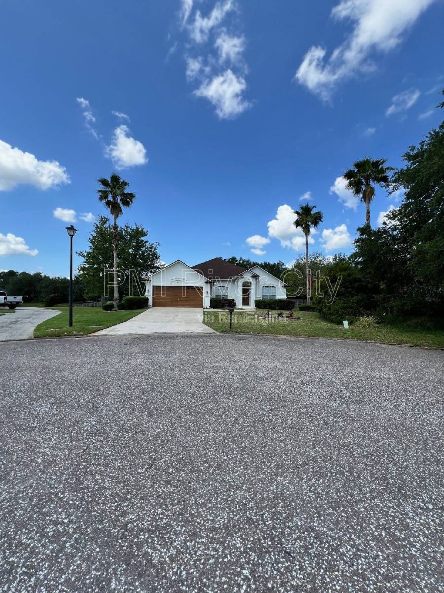 House for rent at 2480 Ridge Will Dr, Jacksonville, FL 32246