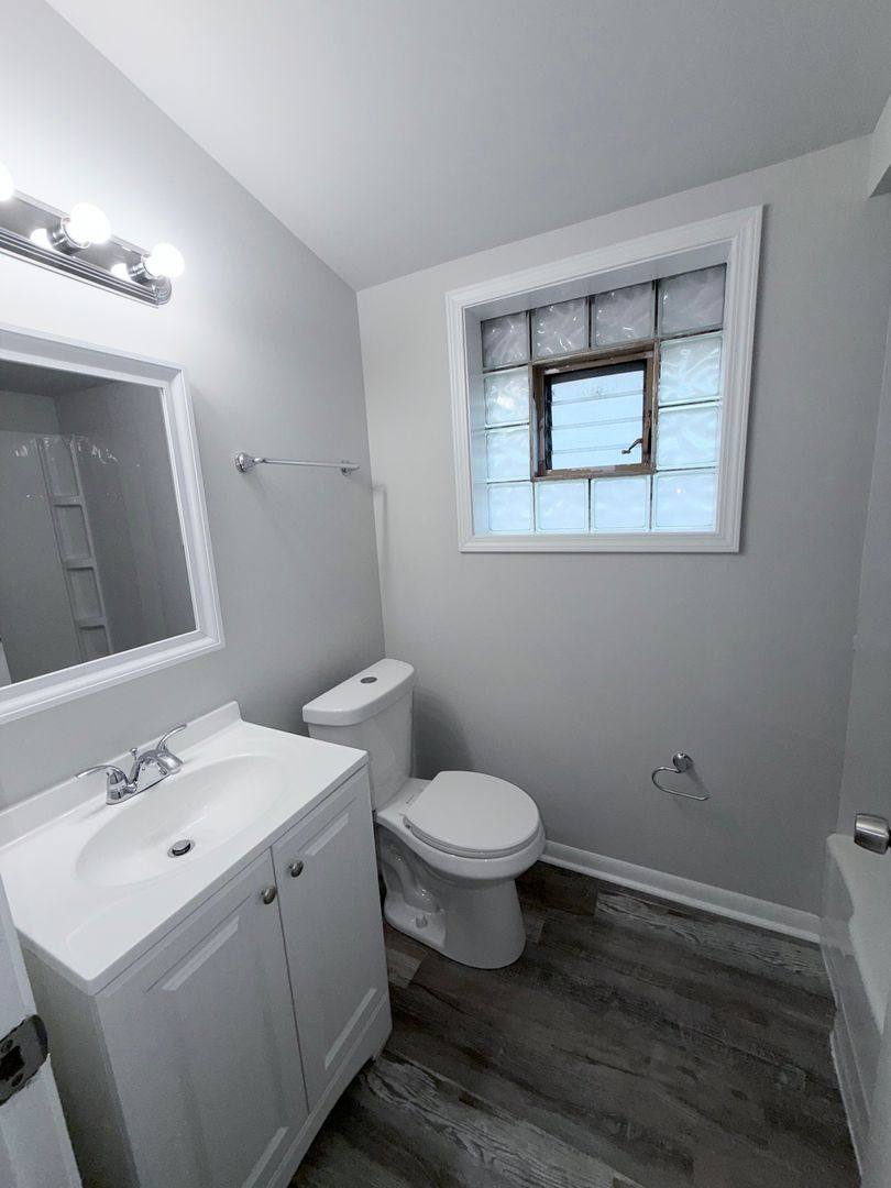Apartment for rent at 1650 N 1st Ave, Melrose Park, IL 60160