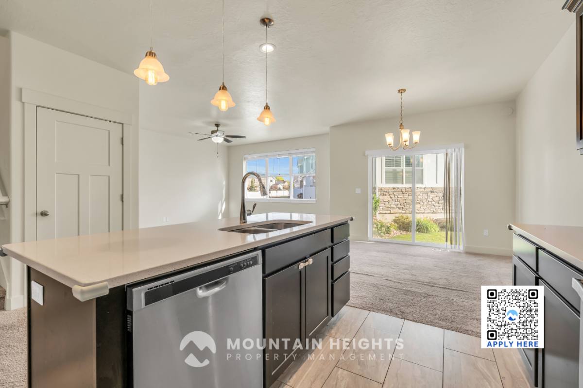 Townhouse for rent at 607 Sawback Lane, Draper, UT 84020