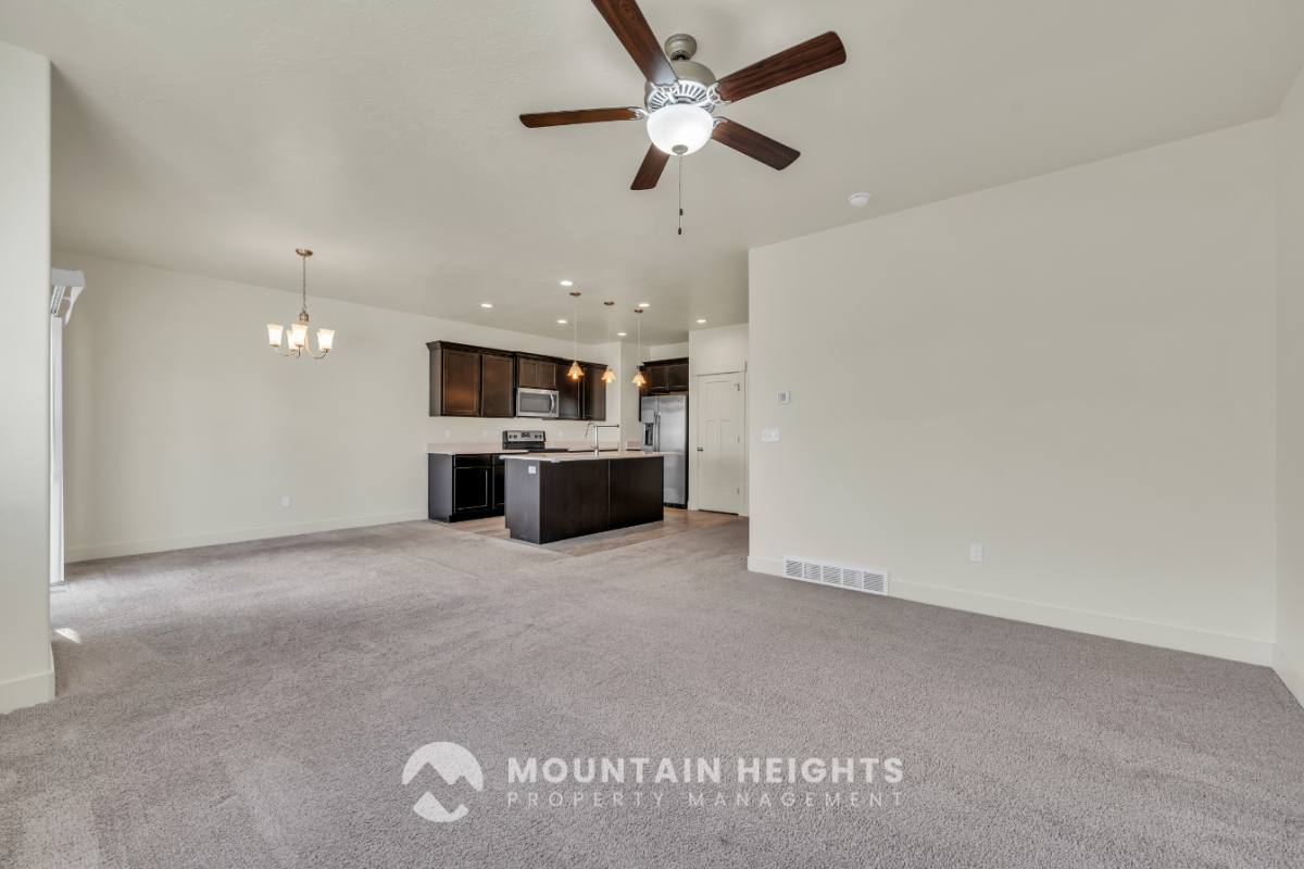 Townhouse for rent at 607 Sawback Lane, Draper, UT 84020