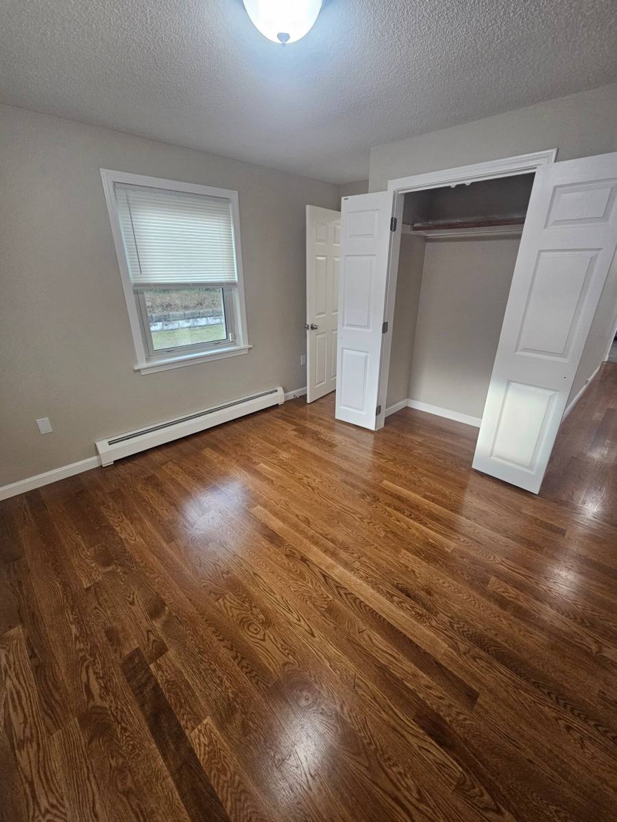 House for rent at 264 Richards Ave #1, Paxton, MA 01612
