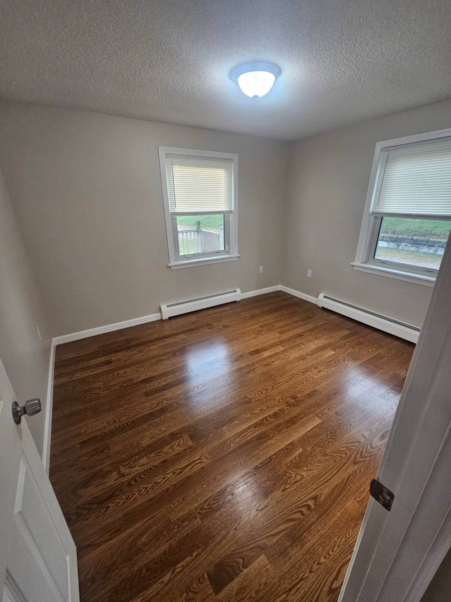 House for rent at 264 Richards Ave #1, Paxton, MA 01612