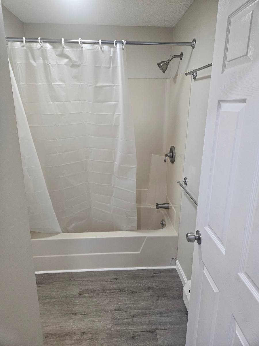 House for rent at 264 Richards Ave #1, Paxton, MA 01612