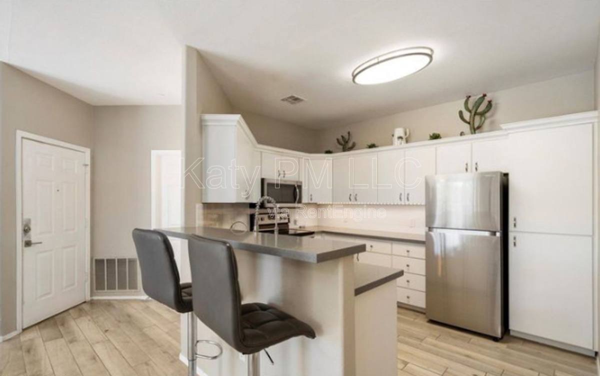 Condo for rent at 9550 E Thunderbird Rd #213, Scottsdale, AZ 85260