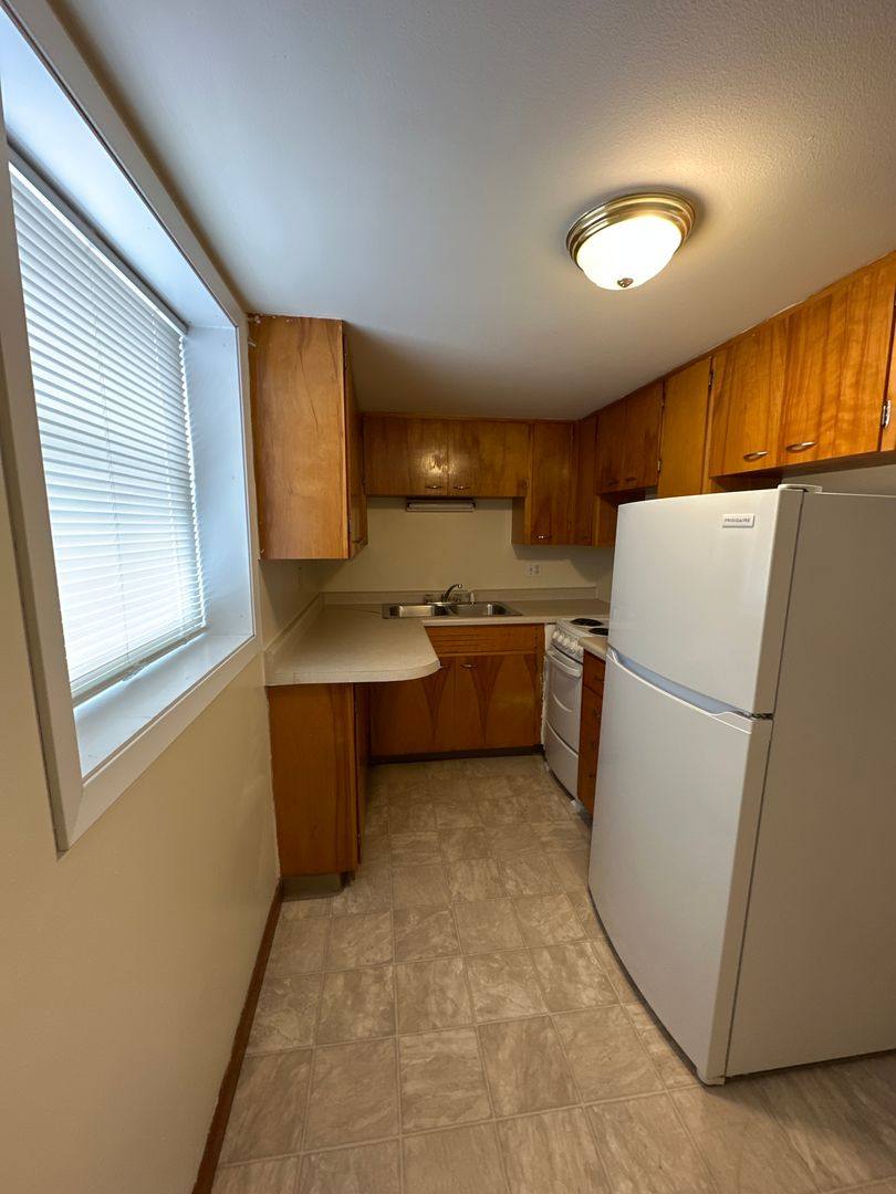 Apartment for rent at 819 11th Ave NW, Minot, ND 58703
