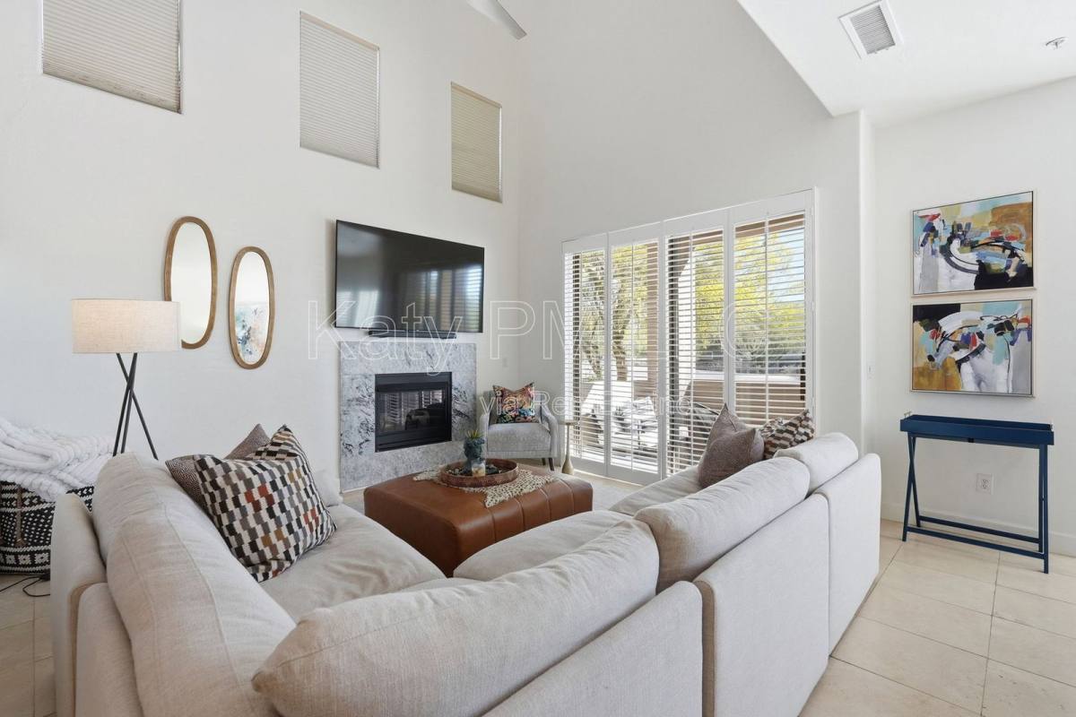 Apartment for rent at 16420 N Thompson Peak Parkway #1037, Scottsdale, AZ 85260