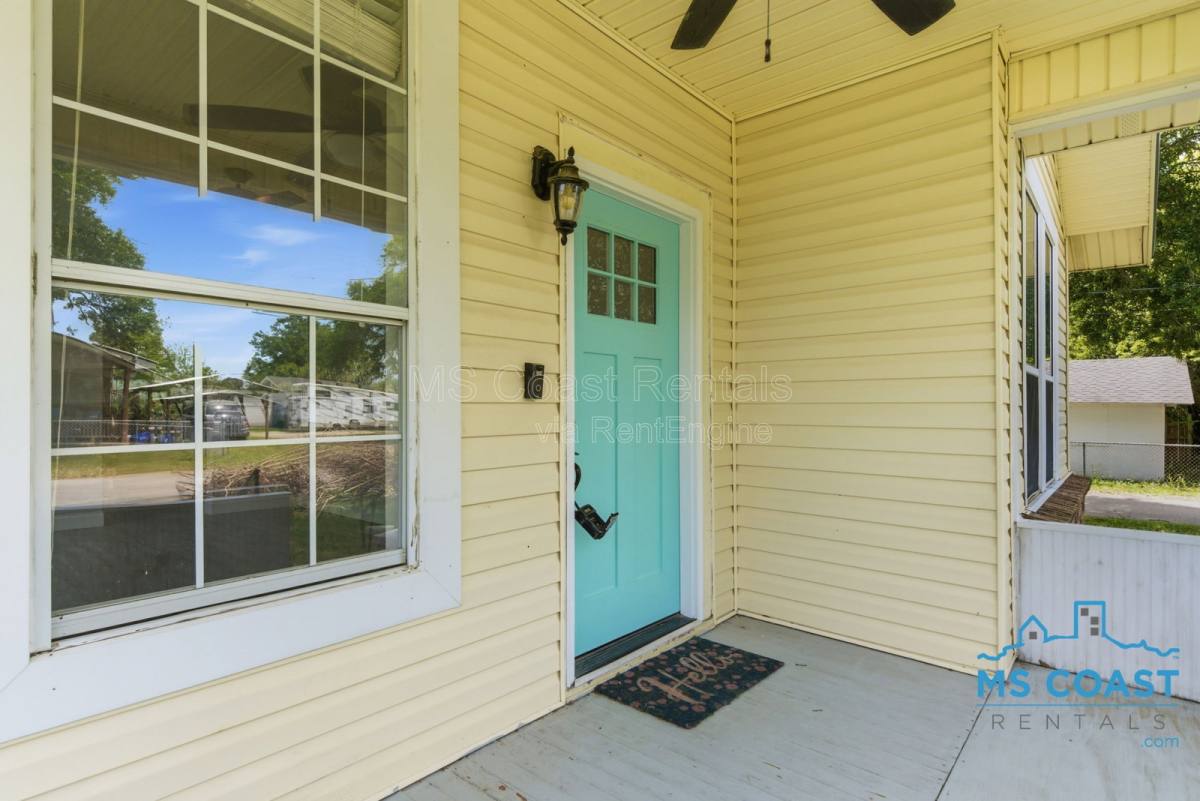 Apartment for rent at 4319 Lewis St, Gulfport, MS 39501