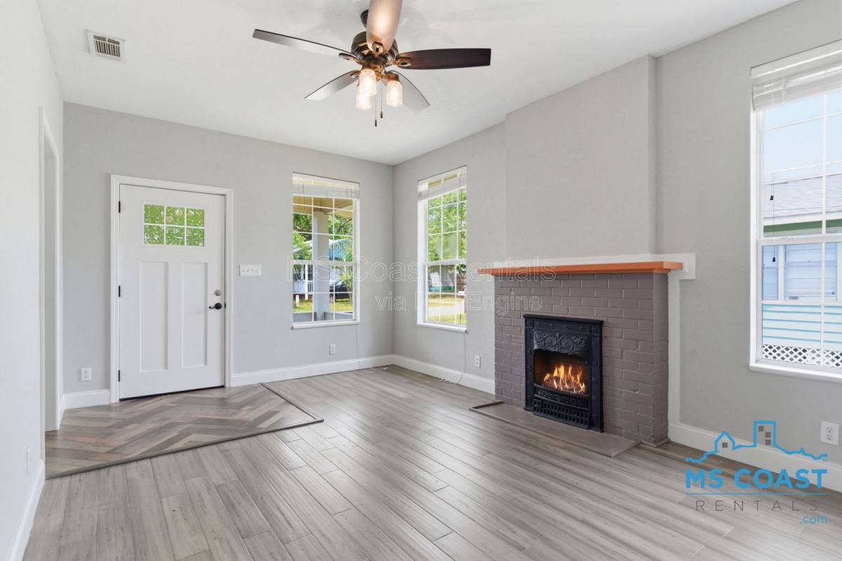 Apartment for rent at 4319 Lewis St, Gulfport, MS 39501