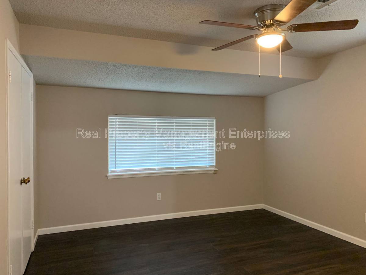 House for rent at 633 Lotus Ave, Oklahoma City, OK 73130
