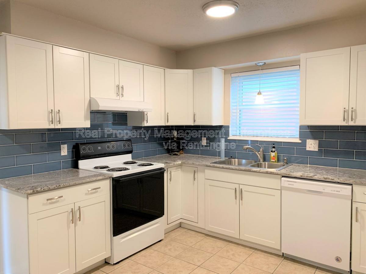 House for rent at 633 Lotus Ave, Oklahoma City, OK 73130