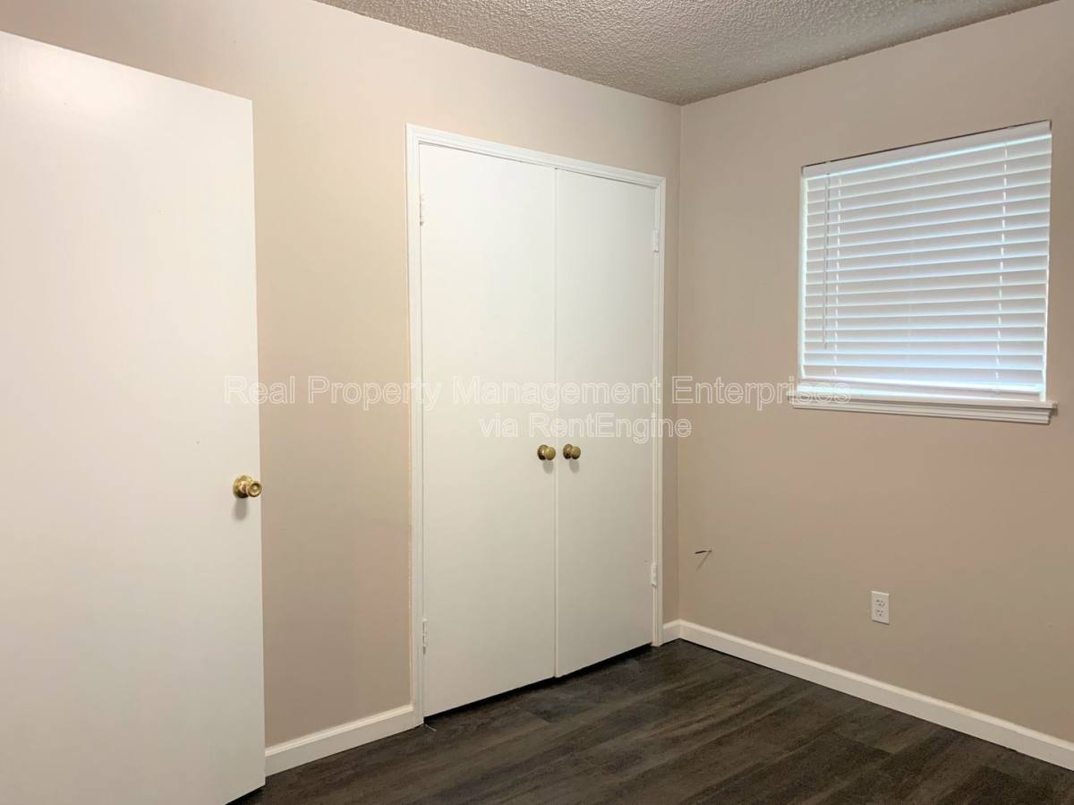 House for rent at 633 Lotus Ave, Oklahoma City, OK 73130