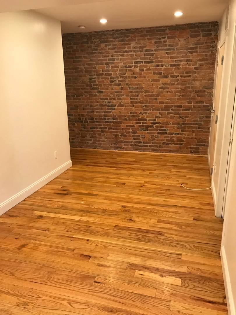 Apartment for rent at 555 Winchester Ave, New Haven, CT 06511