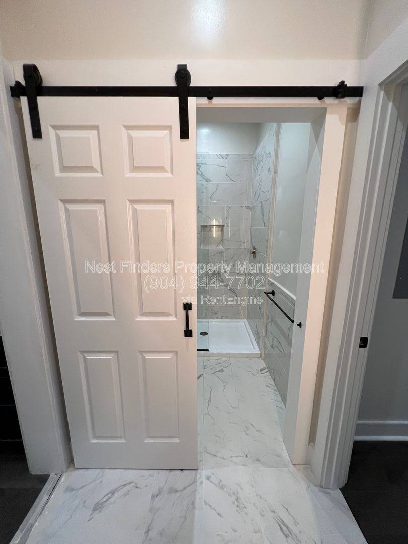 Apartment for rent at 1541 Riverside Ave #2, Jacksonville, FL 32204