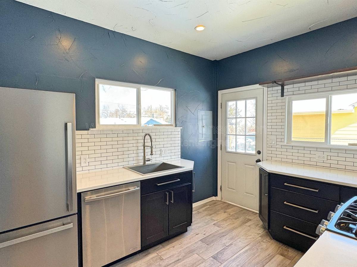 Apartment for rent at 5680 W 9th Ave, Denver, CO 80214