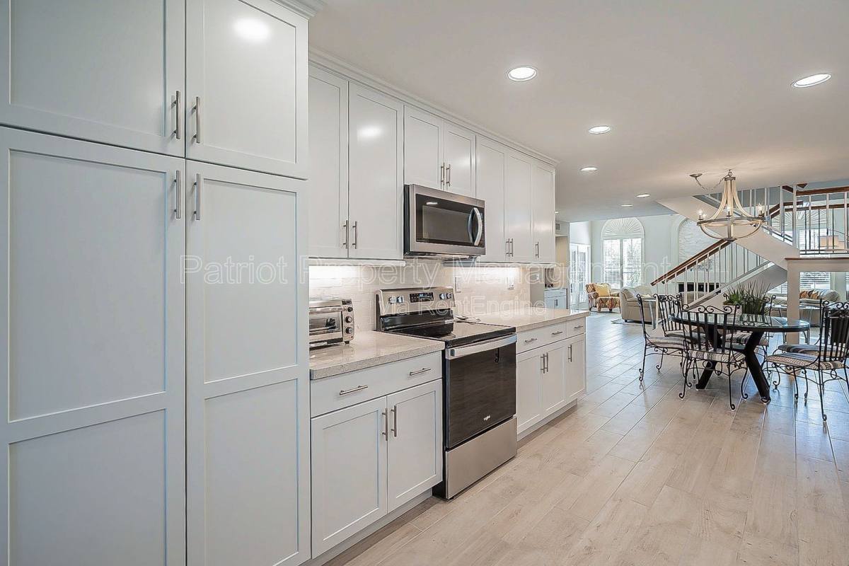 Apartment for rent at 10527 E Fanfol Lane, Scottsdale, AZ 85258