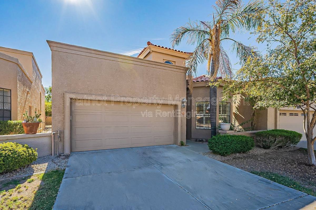 Apartment for rent at 10527 E Fanfol Lane, Scottsdale, AZ 85258