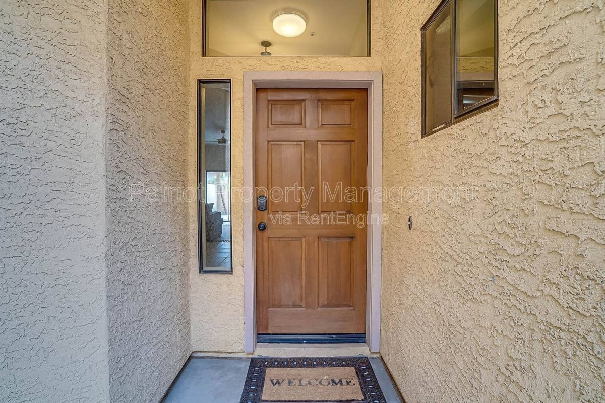 Apartment for rent at 9520 N 105th St, Scottsdale, AZ 85258