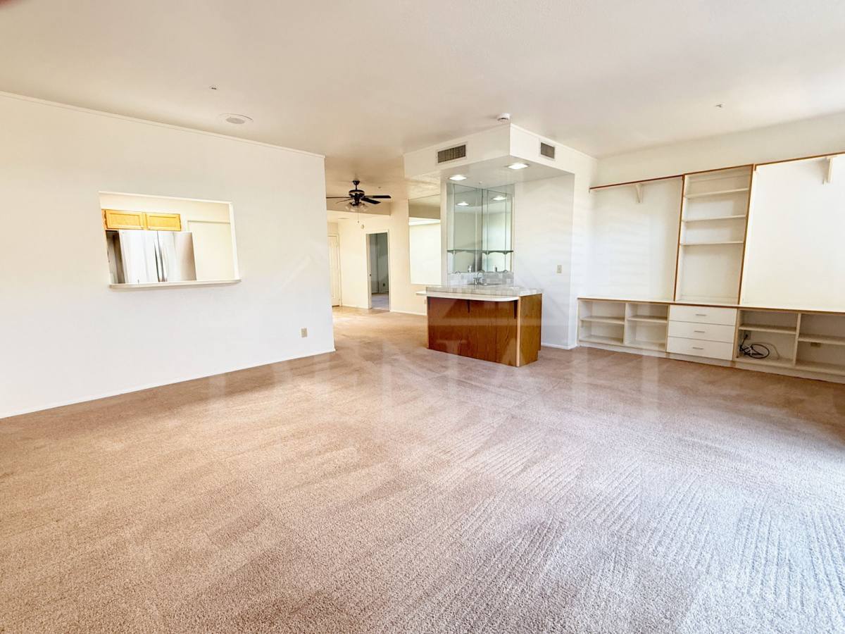 Townhouse for rent at 11766 E Becker Lane, Scottsdale, AZ 85259