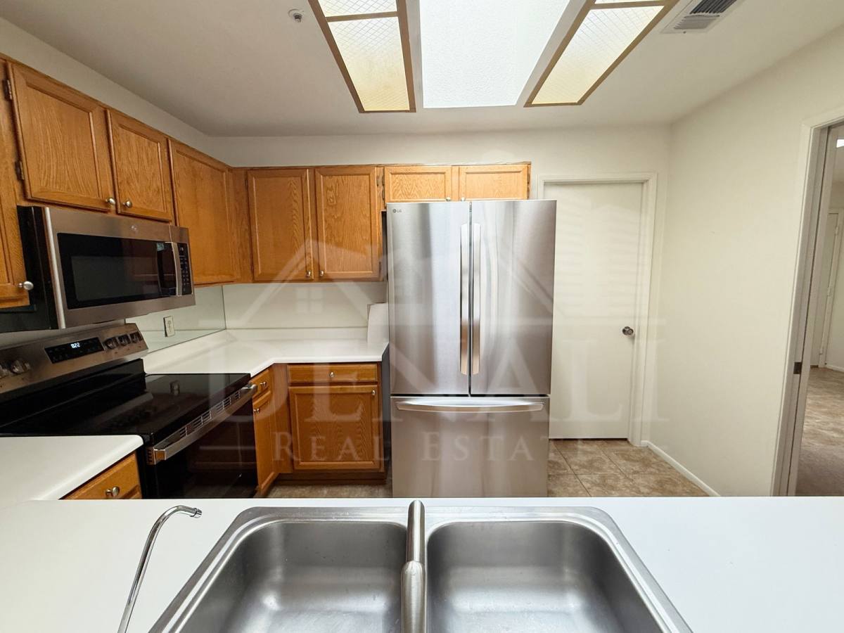 Townhouse for rent at 11766 E Becker Lane, Scottsdale, AZ 85259