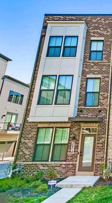 Townhouse for rent at 2818 Arts Vista Blvd, Suitland, MD 20746