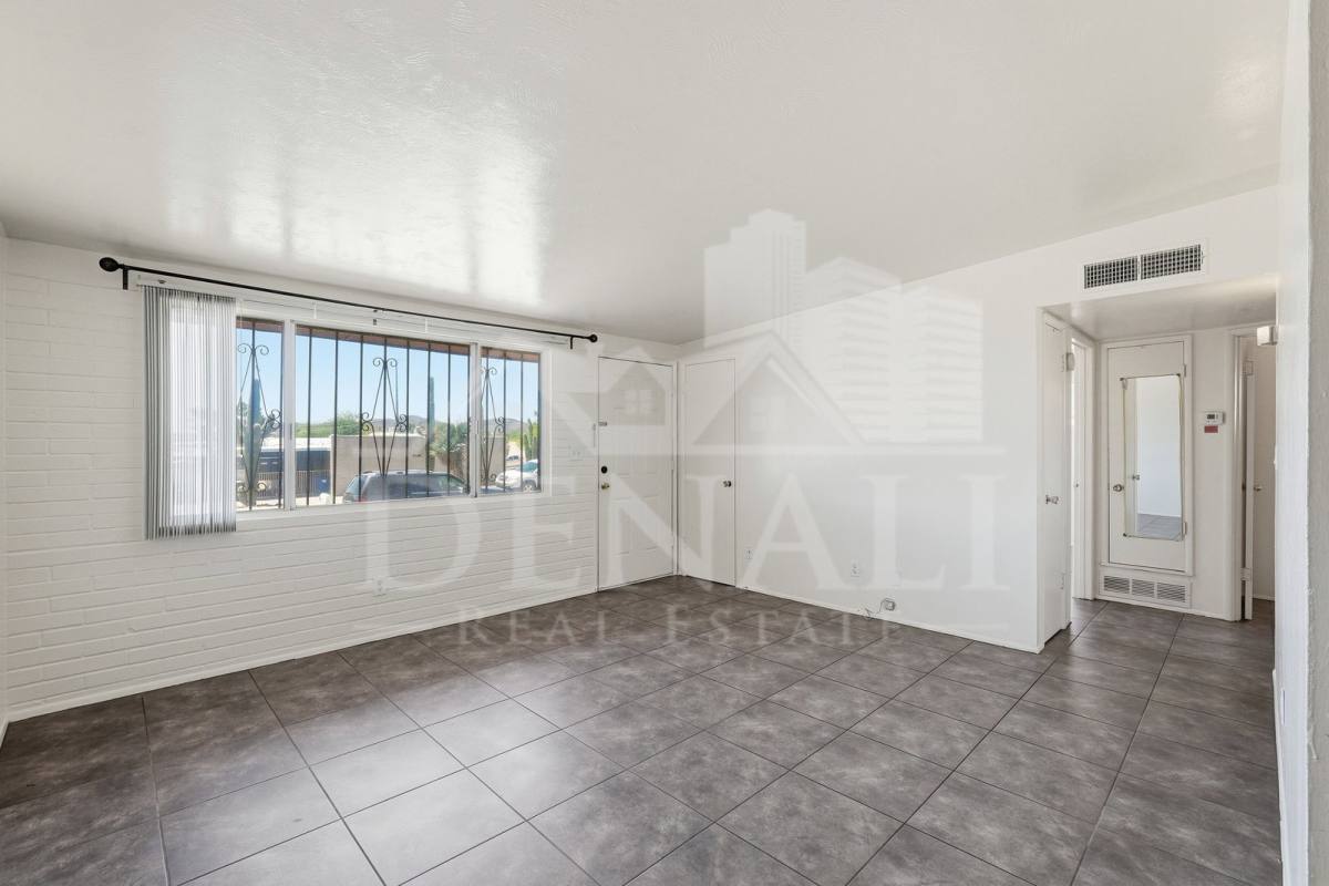 Townhouse for rent at 1808 W Caravelle Rd, Tucson, AZ 85713