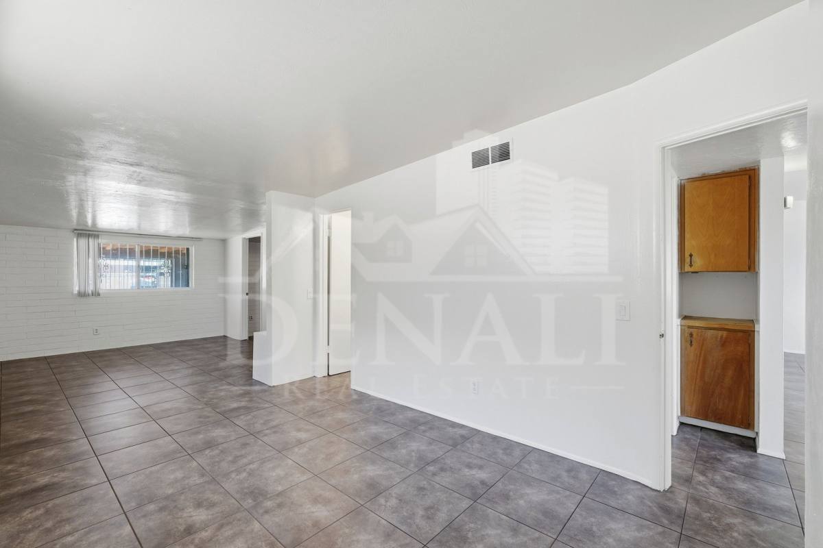 Townhouse for rent at 1808 W Caravelle Rd, Tucson, AZ 85713
