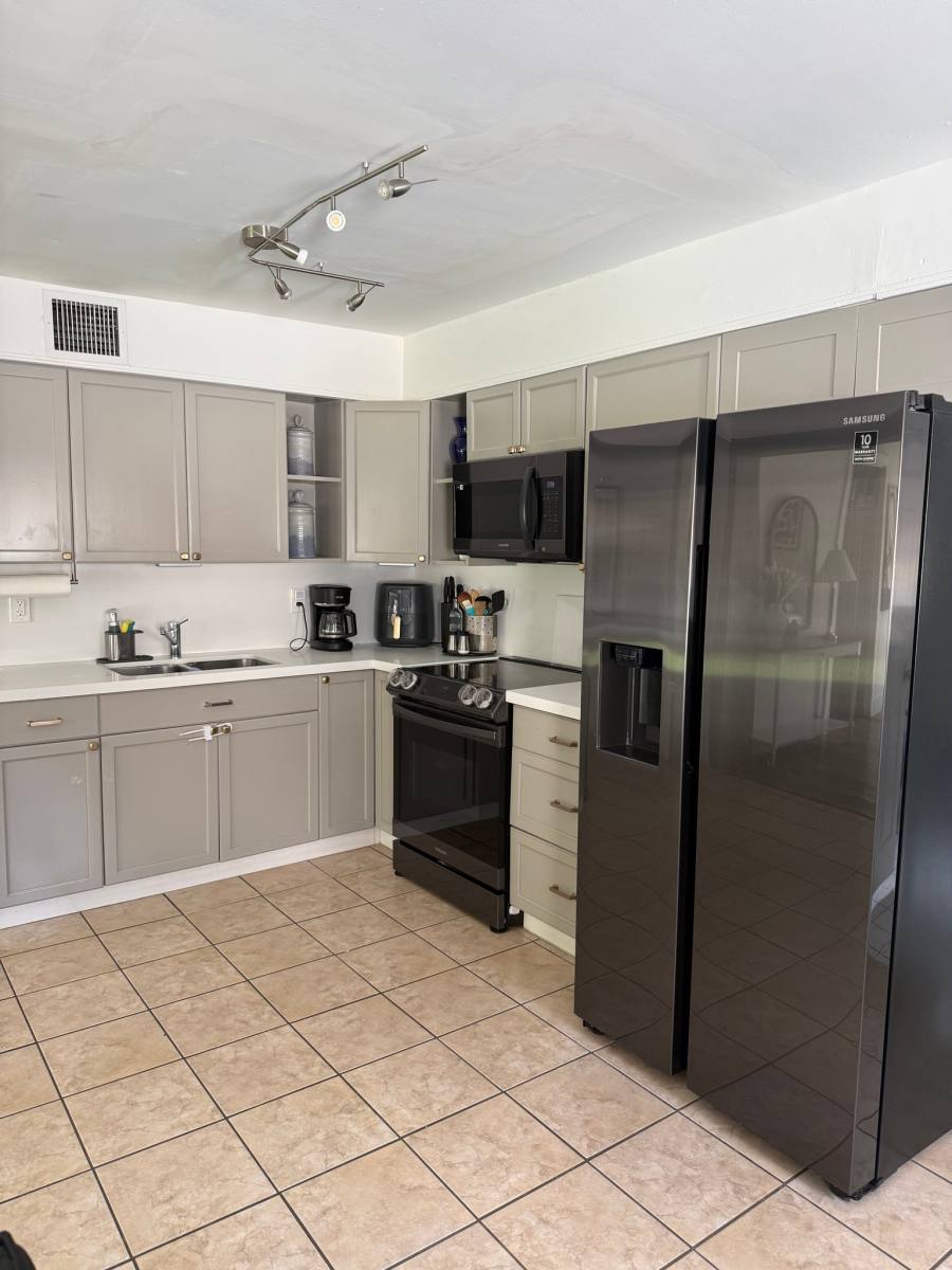 Apartment for rent at 3623 SW 15th St, Miami, FL 33145