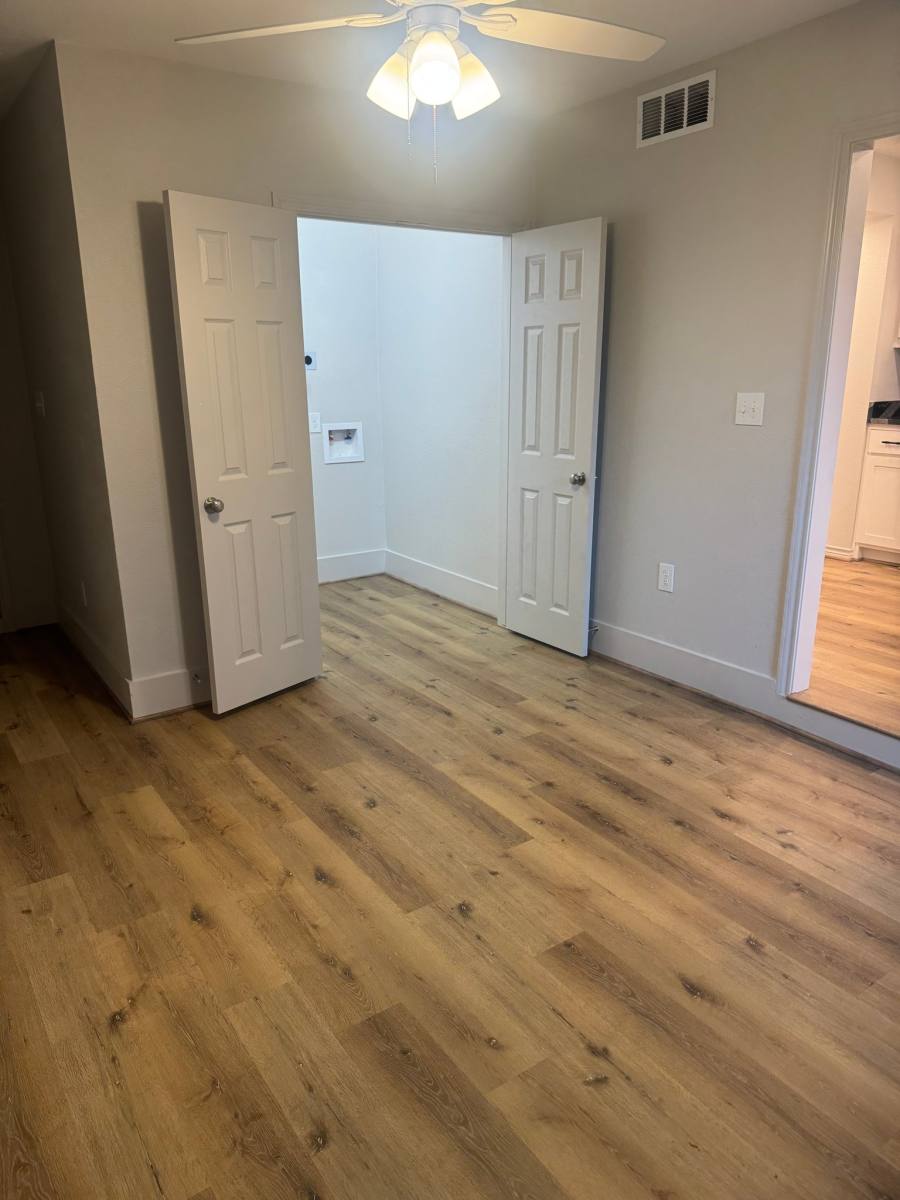 House for rent at 207 Laurel Lane, McGregor, TX 76657