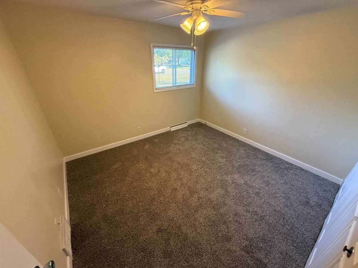 Apartment for rent at 245 Williamsburg Dr, Mequon, WI 53092