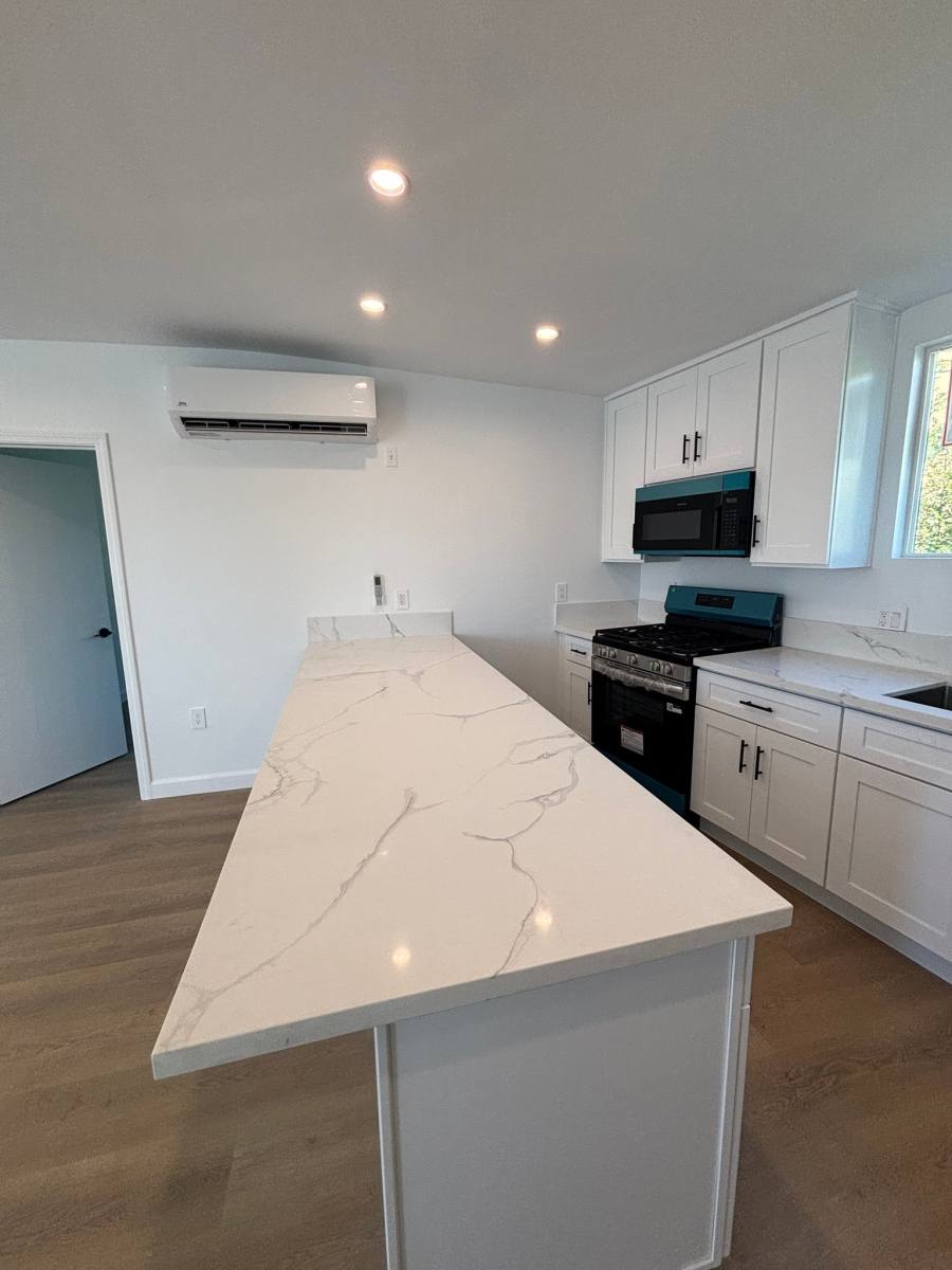 Apartment for rent at 2280 S Barrington Ave #9, Los Angeles, CA 90064