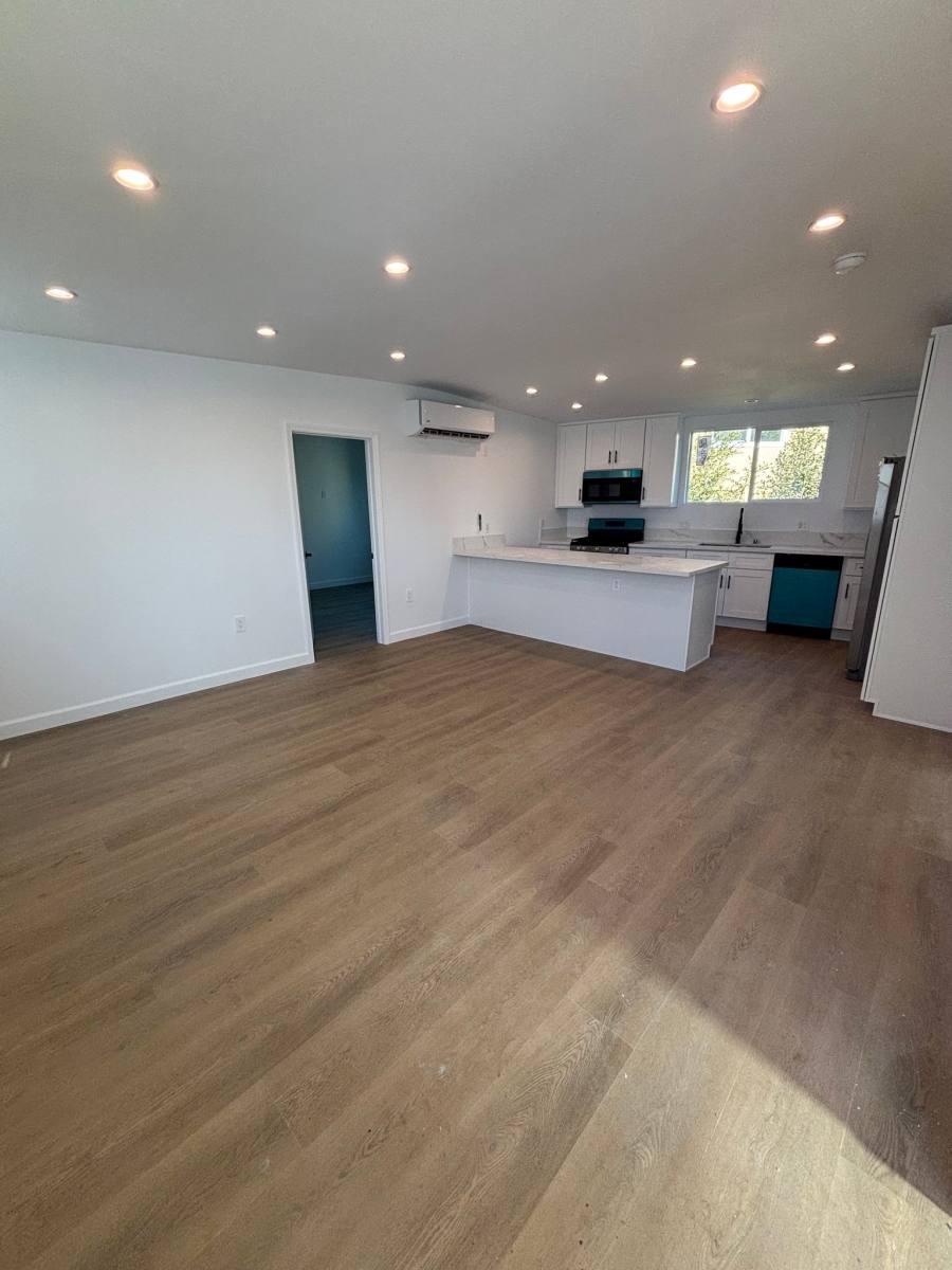 Apartment for rent at 2280 S Barrington Ave #9, Los Angeles, CA 90064