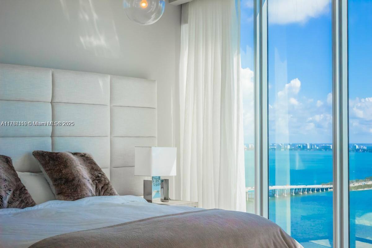 Apartment for rent at 2900 NE 7th Ave, Miami, FL 33137