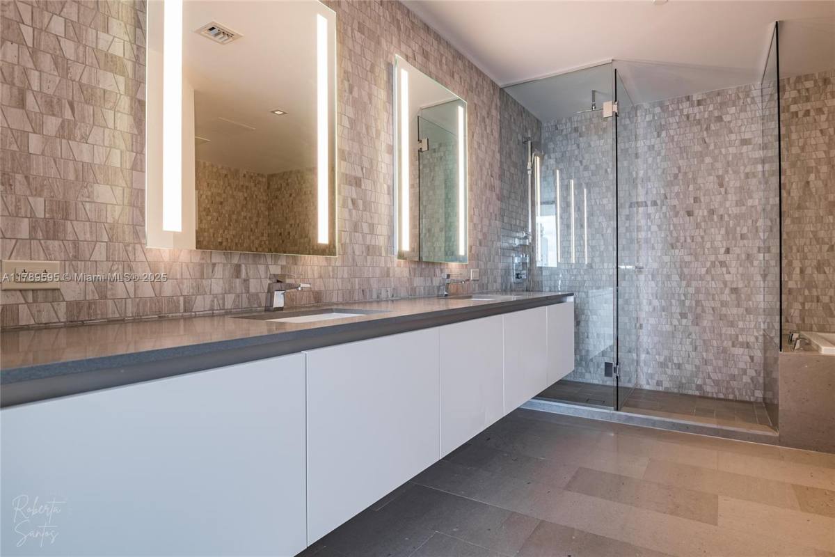 Condo for rent at 88 SW 7th St, Miami, FL 33130