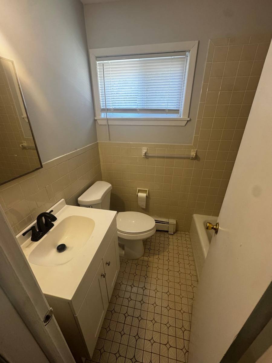 Apartment for rent at 175 S St, Eatontown, NJ 07724
