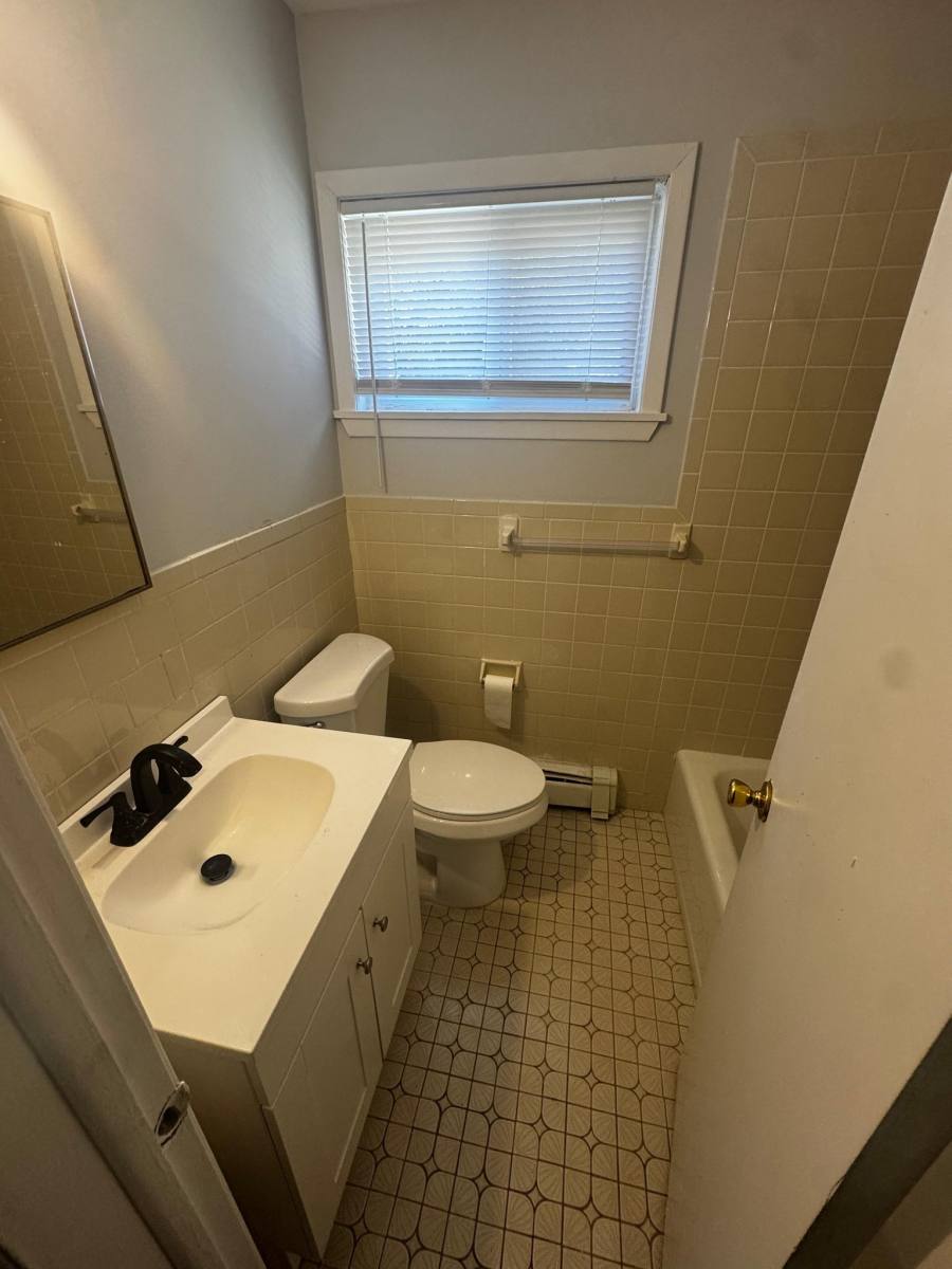 Apartment for rent at 175 S St, Eatontown, NJ 07724