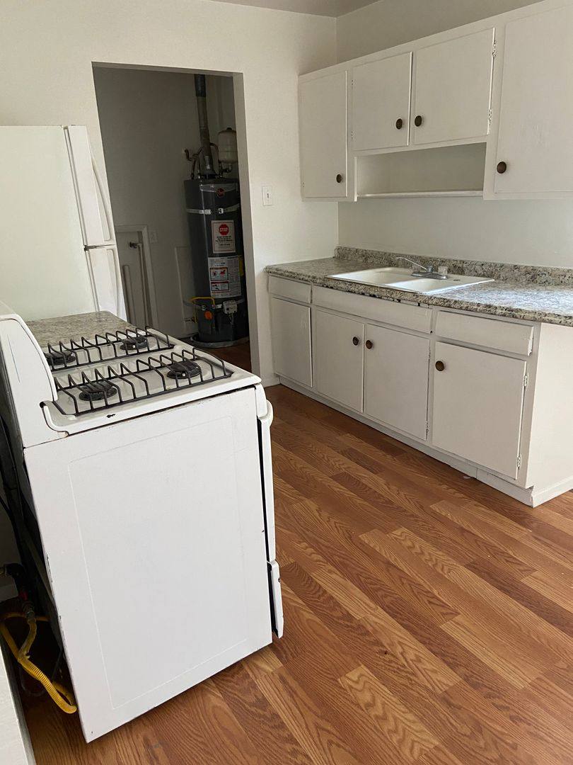 Apartment for rent at 143 Tennessee St SE, Albuquerque, NM 87108