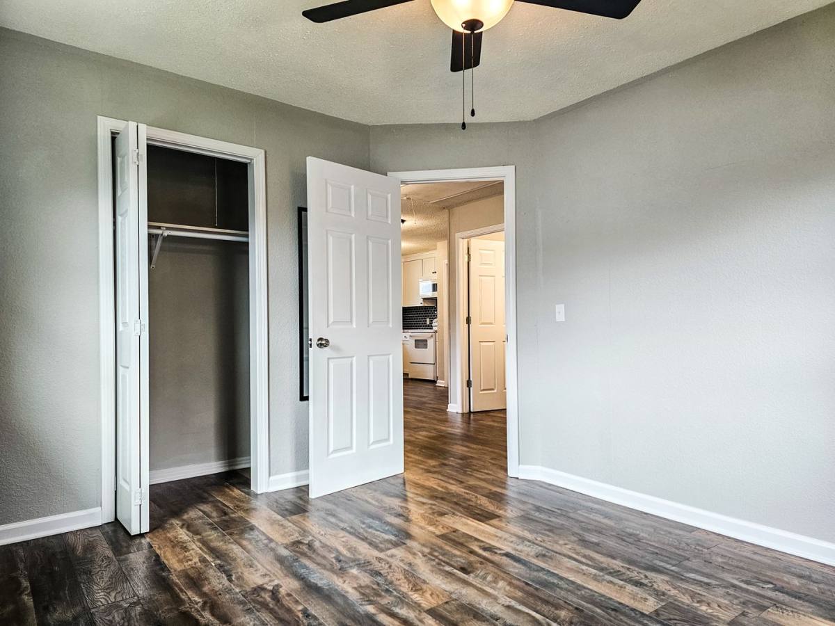 Apartment for rent at 1705 & 1707 Dodson St, Murray, KY 42071