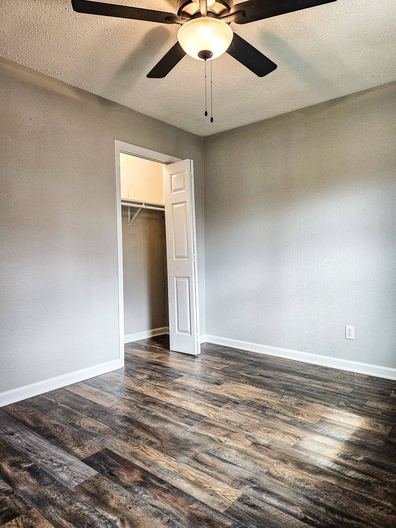 Apartment for rent at 1705 & 1707 Dodson St, Murray, KY 42071