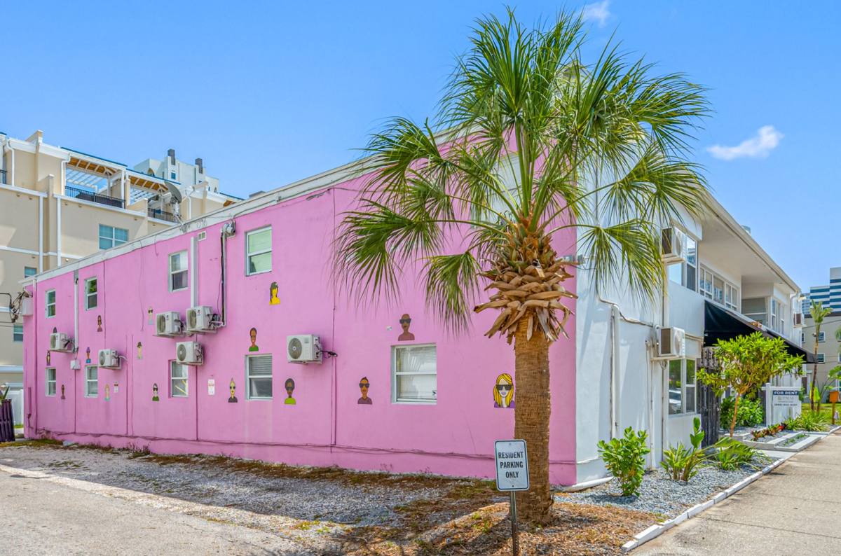 Apartment for rent at 425 2nd St N, Saint Petersburg, FL 33701