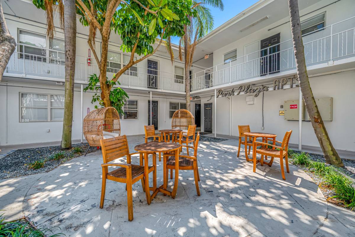 Apartment for rent at 425 2nd St N, Saint Petersburg, FL 33701