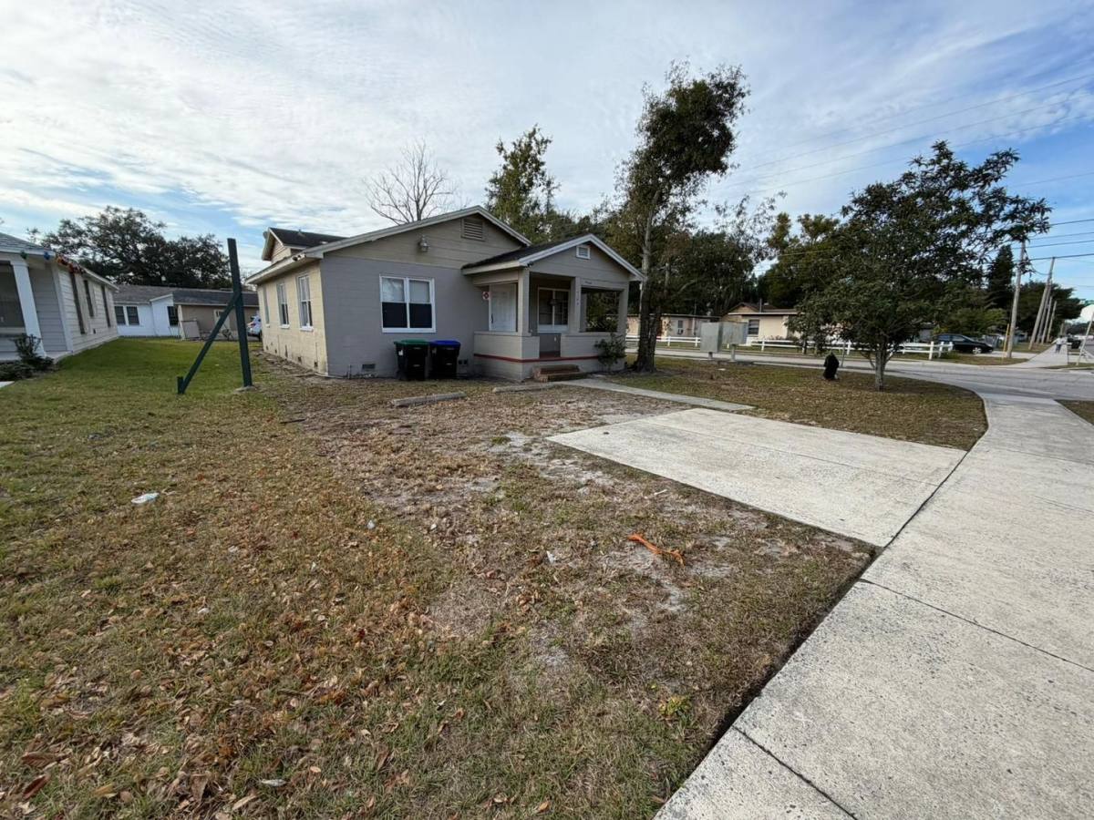 Apartment for rent at 930 18th St, Orlando, FL 32805