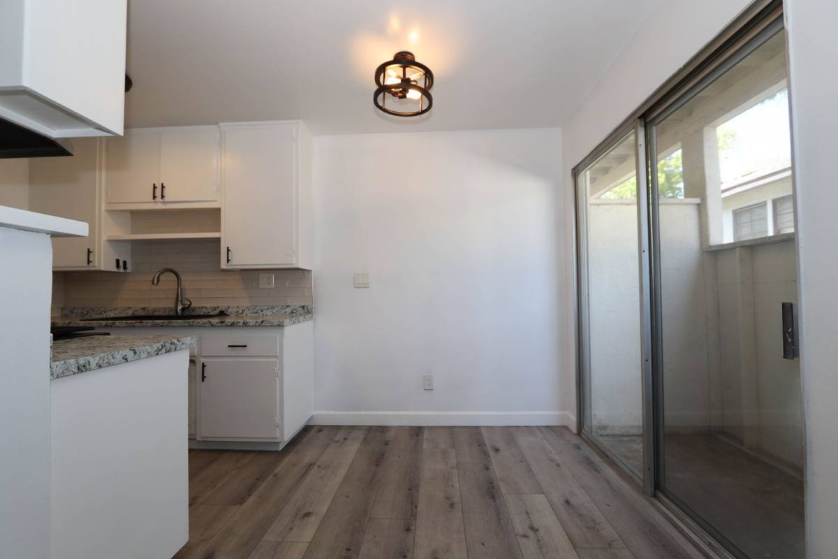 Apartment for rent at 460 Vista Ave, Pasadena, CA 91107