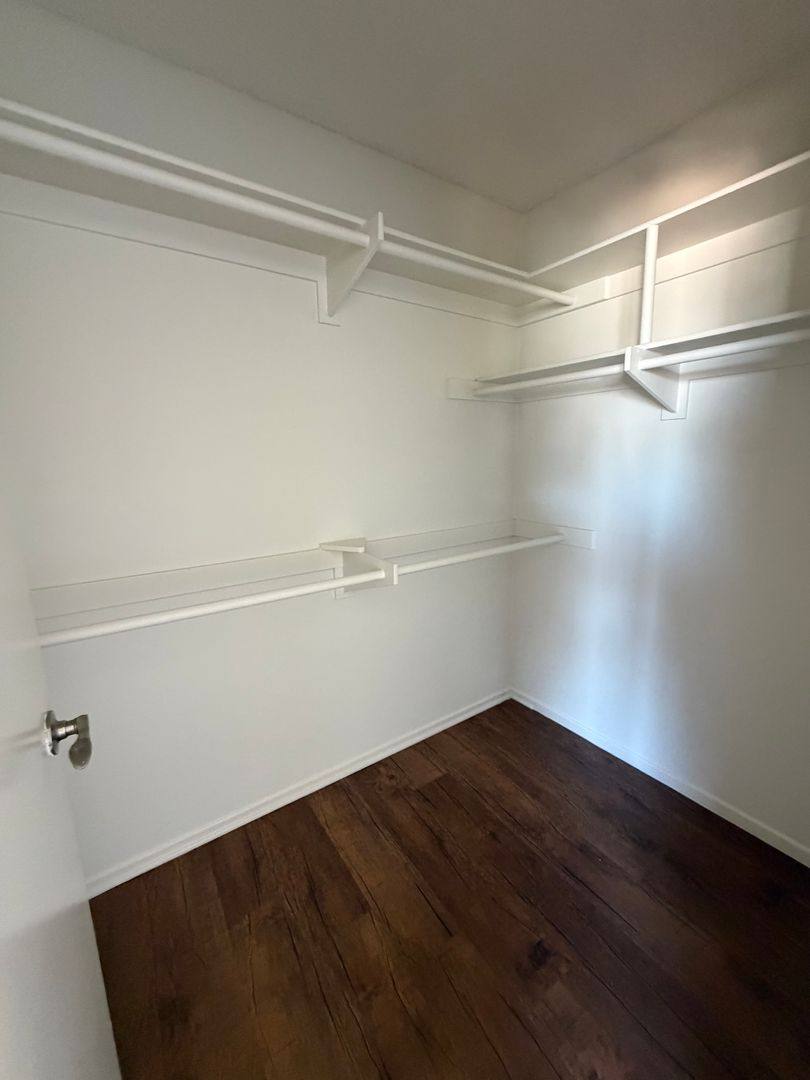 Apartment for rent at 1320 N Sycamore Ave, Los Angeles, CA 90028