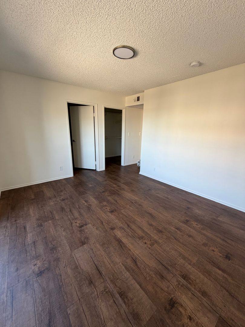 Apartment for rent at 1320 N Sycamore Ave, Los Angeles, CA 90028