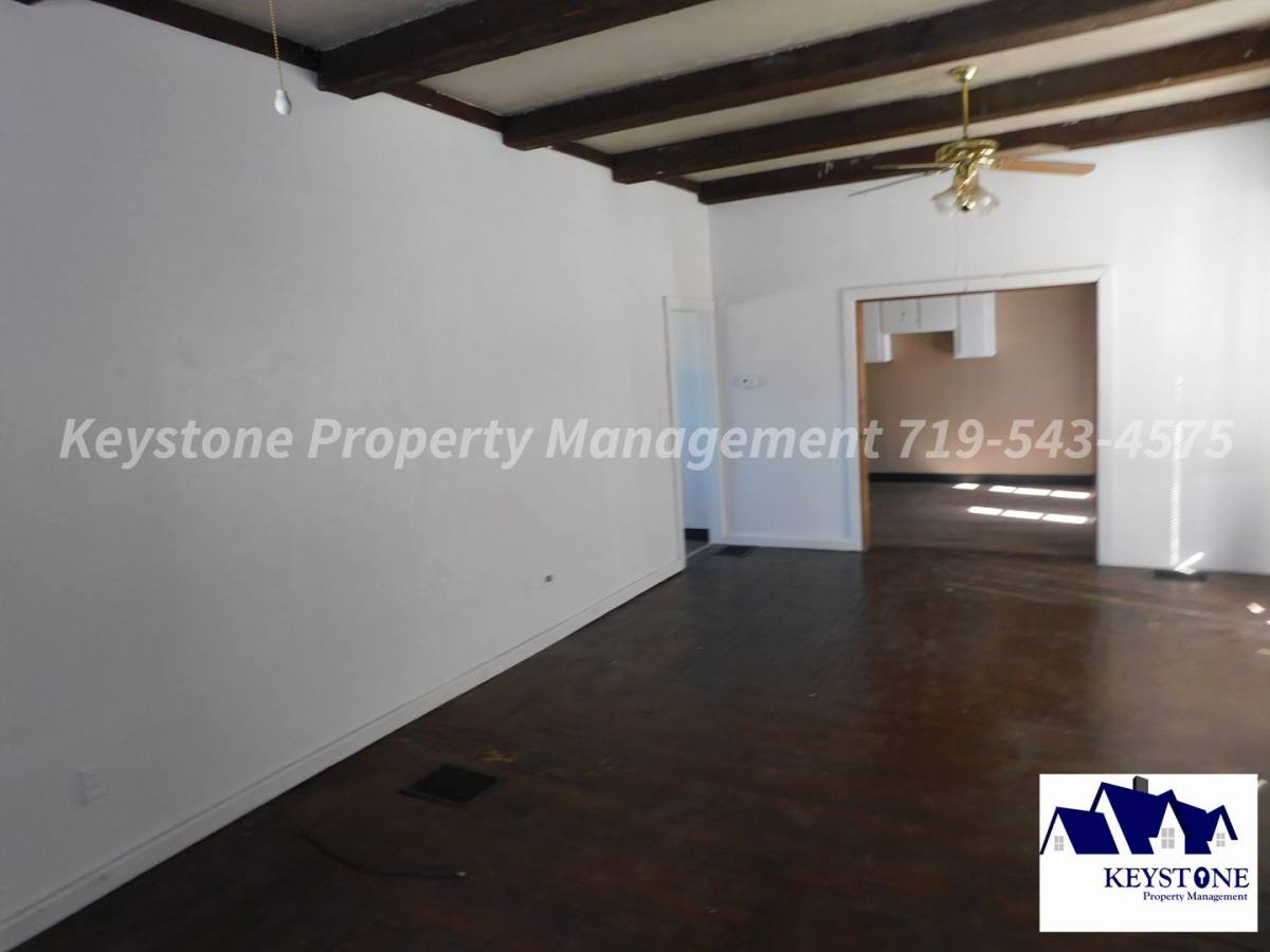 House for rent at 906 N Glendale Ave, Pueblo, CO 81001